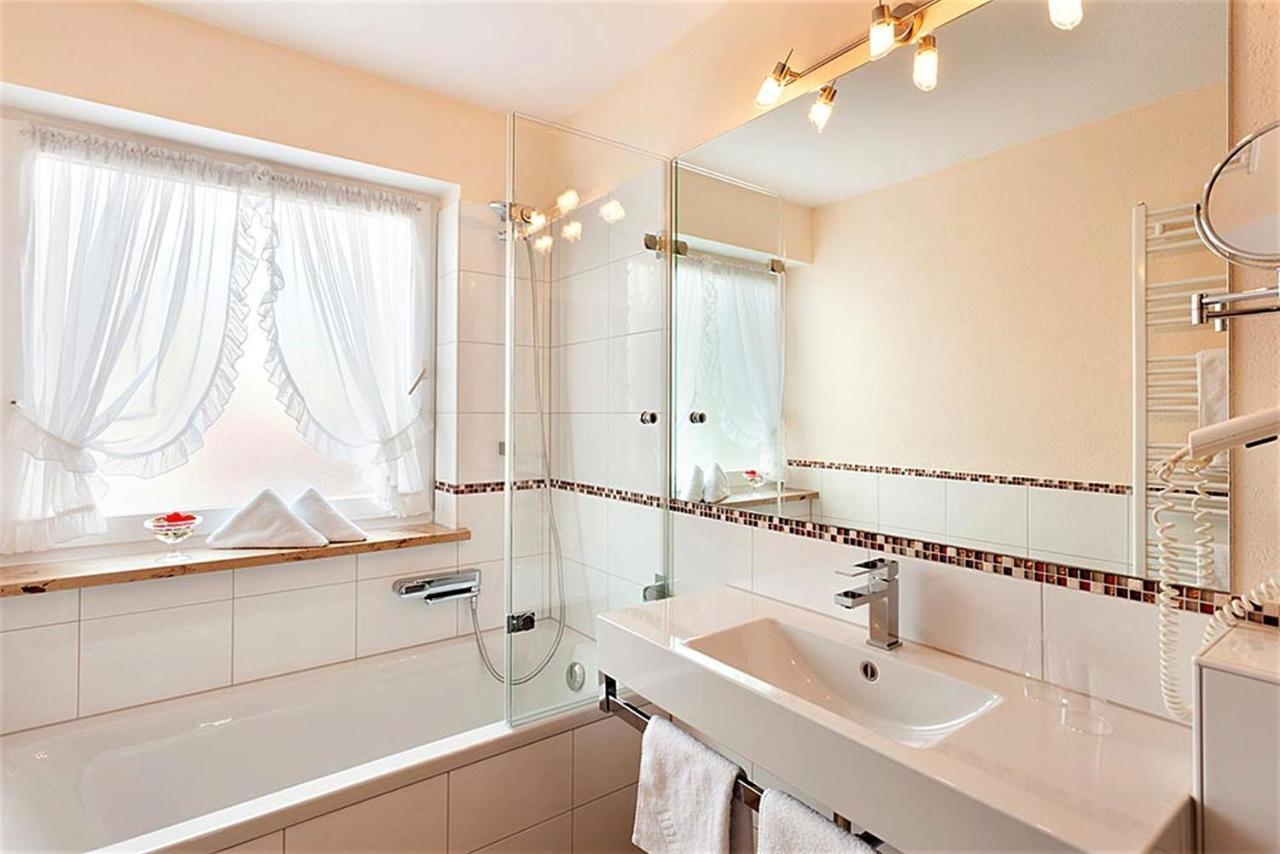 Hotel Am Rehberg Линдау Экстерьер фото